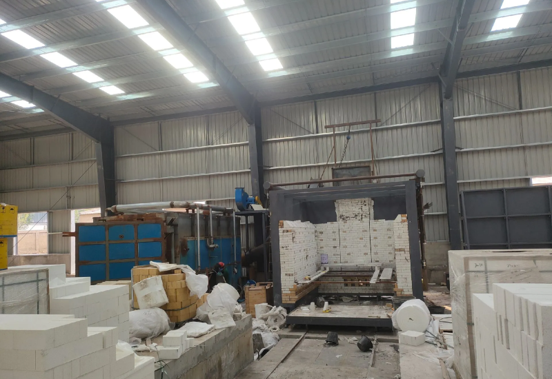 Second-hand 353.15 cu. ft. shuttle kiln for sintering high-grade refractory products