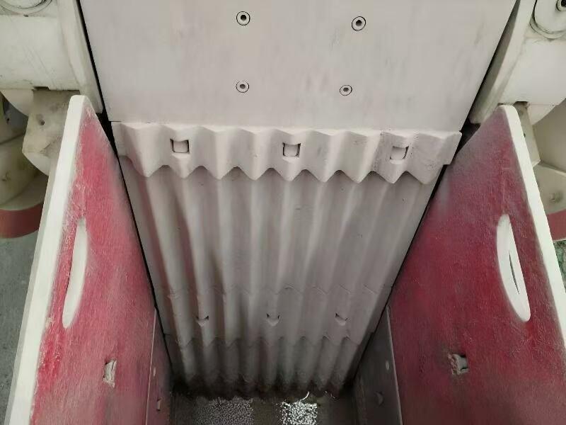 Second-hand PE-900×1200 Series Jaw Crusher