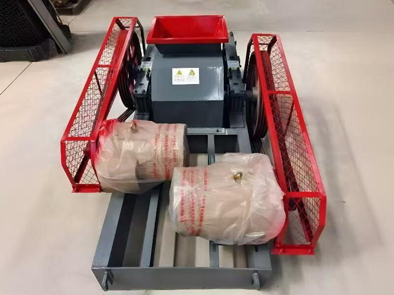 Used 2PG0425 Double Roll Crusher Product Introduction