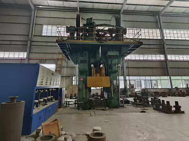 Used 6,300-Ton Double-Disc Friction Press