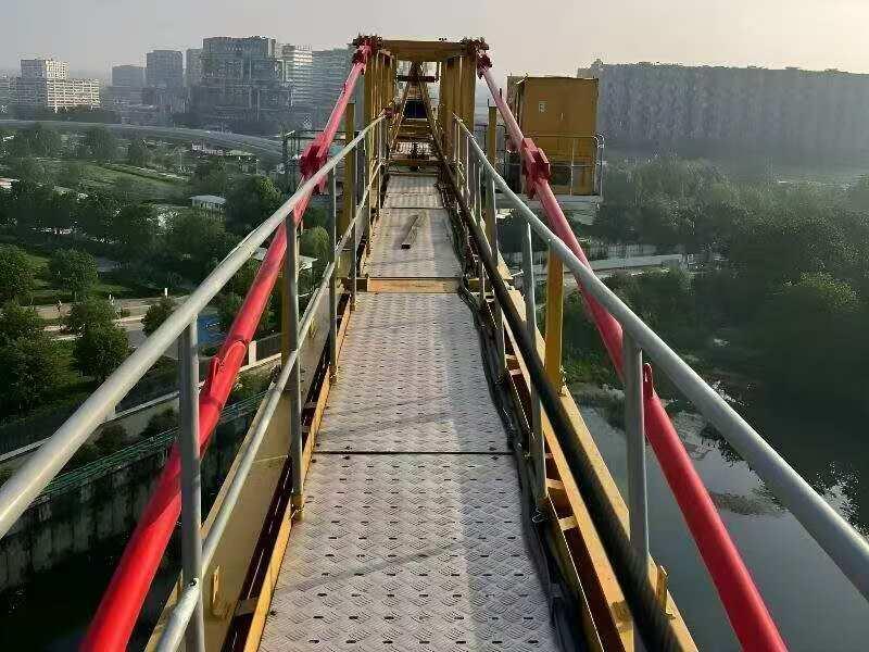 Used 23-year-old Zoomlion 7025-12 tower crane