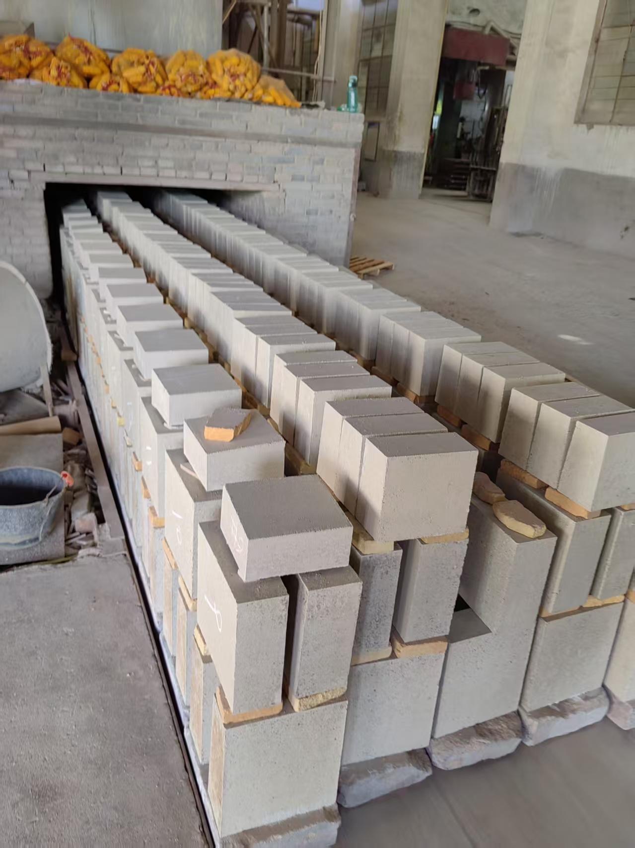 Advantages of Phosphate-Bonded High Alumina Bricks